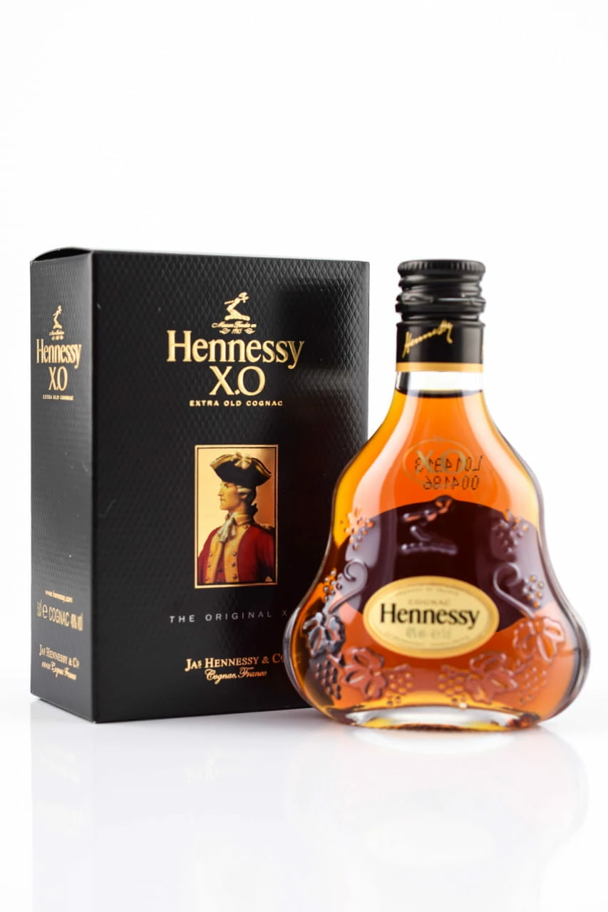 Hennessy X.O 40%vol. 0,05l 3 Hennessy X.O 40%vol. 0,05l
