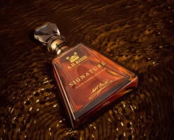 A.H. Riise Signature 43,9%vol. 0,7l -BULLDOG Verkäufe unnamed8nyVPHXkshrb2E 1280x1280